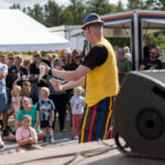 Gårdfest d. 09-08-2025: Fotograf Anita Ósk Hilmarsdóttir Fastrup og Kim Fastrup taselvfoto.dk