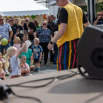 Gårdfest d. 09-08-2025: Fotograf Anita Ósk Hilmarsdóttir Fastrup og Kim Fastrup taselvfoto.dk