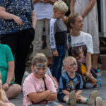 Gårdfest d. 09-08-2025: Fotograf Anita Ósk Hilmarsdóttir Fastrup og Kim Fastrup taselvfoto.dk