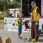Gårdfest d. 09-08-2025: Fotograf Anita Ósk Hilmarsdóttir Fastrup og Kim Fastrup taselvfoto.dk