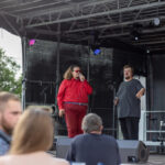 Gårdfest d. 09-08-2025: Fotograf Anita Ósk Hilmarsdóttir Fastrup og Kim Fastrup taselvfoto.dk