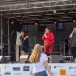 Gårdfest d. 09-08-2025: Fotograf Anita Ósk Hilmarsdóttir Fastrup og Kim Fastrup taselvfoto.dk