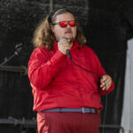 Gårdfest d. 09-08-2025: Fotograf Anita Ósk Hilmarsdóttir Fastrup og Kim Fastrup taselvfoto.dk