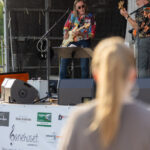 Gårdfest d. 09-08-2025: Fotograf Anita Ósk Hilmarsdóttir Fastrup og Kim Fastrup taselvfoto.dk