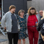 Gårdfest d. 09-08-2025: Fotograf Anita Ósk Hilmarsdóttir Fastrup og Kim Fastrup taselvfoto.dk