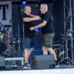 Gårdfest d. 09-08-2025: Fotograf Anita Ósk Hilmarsdóttir Fastrup og Kim Fastrup taselvfoto.dk