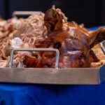 Gårdfest d. 09-08-2025: Fotograf Anita Ósk Hilmarsdóttir Fastrup og Kim Fastrup taselvfoto.dk