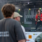 Gårdfest d. 09-08-2025: Fotograf Anita Ósk Hilmarsdóttir Fastrup og Kim Fastrup taselvfoto.dk