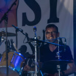 Gårdfest d. 09-08-2025: Fotograf Anita Ósk Hilmarsdóttir Fastrup og Kim Fastrup taselvfoto.dk