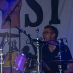 Gårdfest d. 09-08-2025: Fotograf Anita Ósk Hilmarsdóttir Fastrup og Kim Fastrup taselvfoto.dk