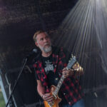 Gårdfest d. 09-08-2025: Fotograf Anita Ósk Hilmarsdóttir Fastrup og Kim Fastrup taselvfoto.dk