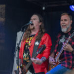 Gårdfest d. 09-08-2025: Fotograf Anita Ósk Hilmarsdóttir Fastrup og Kim Fastrup taselvfoto.dk