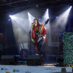 Gårdfest d. 09-08-2025: Fotograf Anita Ósk Hilmarsdóttir Fastrup og Kim Fastrup taselvfoto.dk