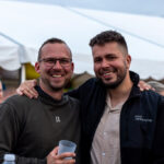 Gårdfest d. 09-08-2025: Fotograf Anita Ósk Hilmarsdóttir Fastrup og Kim Fastrup taselvfoto.dk