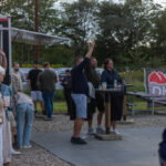 Gårdfest d. 09-08-2025: Fotograf Anita Ósk Hilmarsdóttir Fastrup og Kim Fastrup taselvfoto.dk