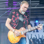 Gårdfest d. 09-08-2025: Fotograf Anita Ósk Hilmarsdóttir Fastrup og Kim Fastrup taselvfoto.dk