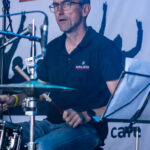 Gårdfest d. 09-08-2025: Fotograf Anita Ósk Hilmarsdóttir Fastrup og Kim Fastrup taselvfoto.dk