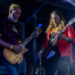 Gårdfest d. 09-08-2025: Fotograf Anita Ósk Hilmarsdóttir Fastrup og Kim Fastrup taselvfoto.dk