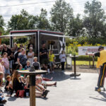 Gårdfest d. 09-08-2025: Fotograf Anita Ósk Hilmarsdóttir Fastrup og Kim Fastrup taselvfoto.dk