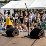 Gårdfest d. 09-08-2025: Fotograf Anita Ósk Hilmarsdóttir Fastrup og Kim Fastrup taselvfoto.dk