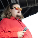 Gårdfest d. 09-08-2025: Fotograf Anita Ósk Hilmarsdóttir Fastrup og Kim Fastrup taselvfoto.dk