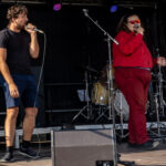 Gårdfest d. 09-08-2025: Fotograf Anita Ósk Hilmarsdóttir Fastrup og Kim Fastrup taselvfoto.dk