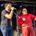 Gårdfest d. 09-08-2025: Fotograf Anita Ósk Hilmarsdóttir Fastrup og Kim Fastrup taselvfoto.dk