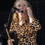 Gårdfest d. 09-08-2025: Fotograf Anita Ósk Hilmarsdóttir Fastrup og Kim Fastrup taselvfoto.dk