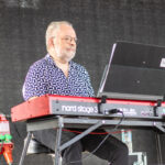 Gårdfest d. 09-08-2025: Fotograf Anita Ósk Hilmarsdóttir Fastrup og Kim Fastrup taselvfoto.dk