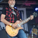 Gårdfest d. 09-08-2025: Fotograf Anita Ósk Hilmarsdóttir Fastrup og Kim Fastrup taselvfoto.dk